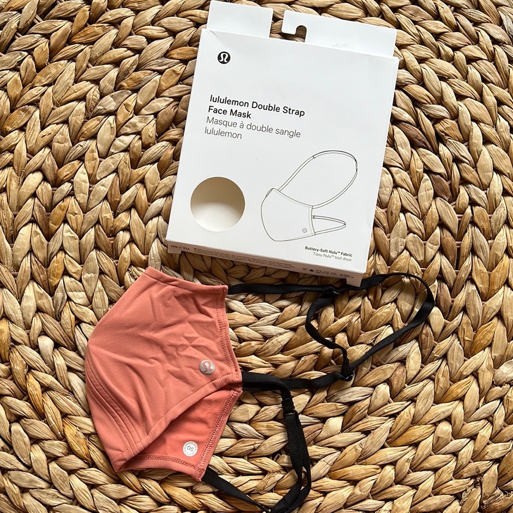 Lululemon Face Mask